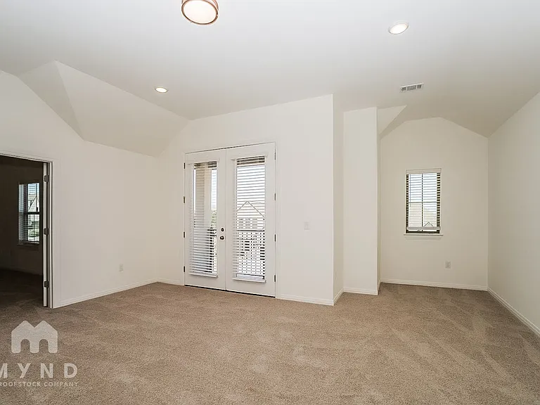 17705 Chamoix Dr — Photo 20