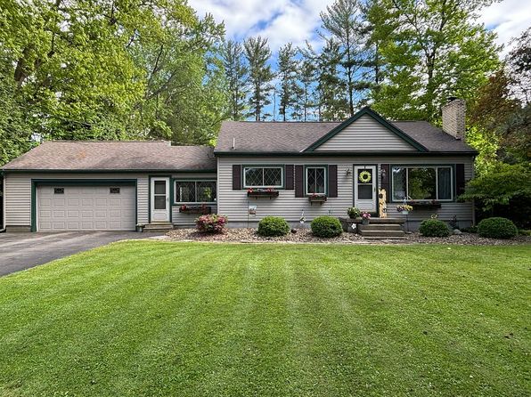 17 Evergreen Dr