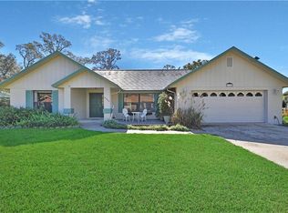 2705 Savannah Dr, Plant City, FL 33563