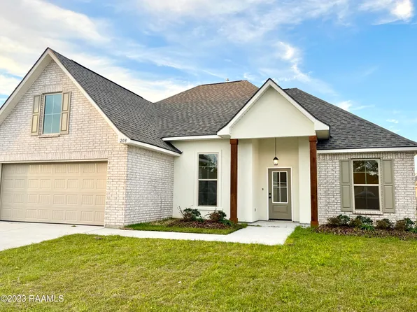 208 Wild Cherry Ln, Lafayette, LA 70508