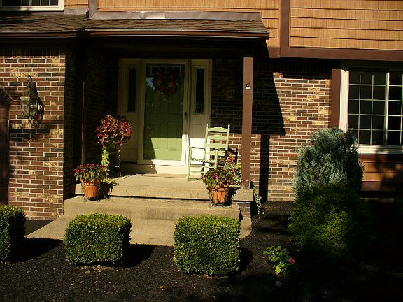 5th image of 40 Scattertree Ln