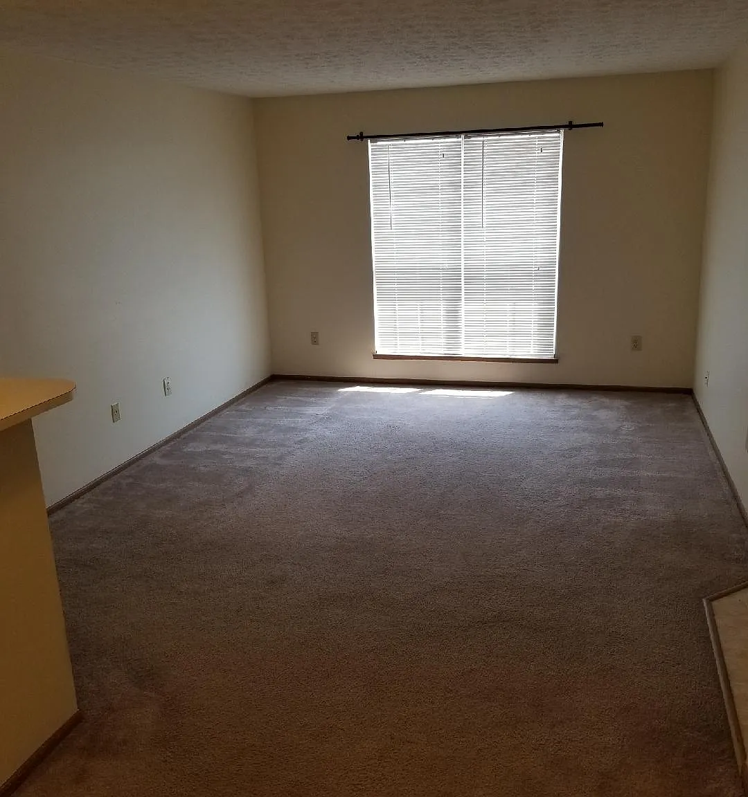 4600 Barrington Club Dr — Photo 3