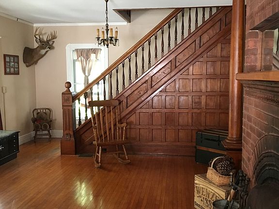 5th image of 35 Glenwood Ave