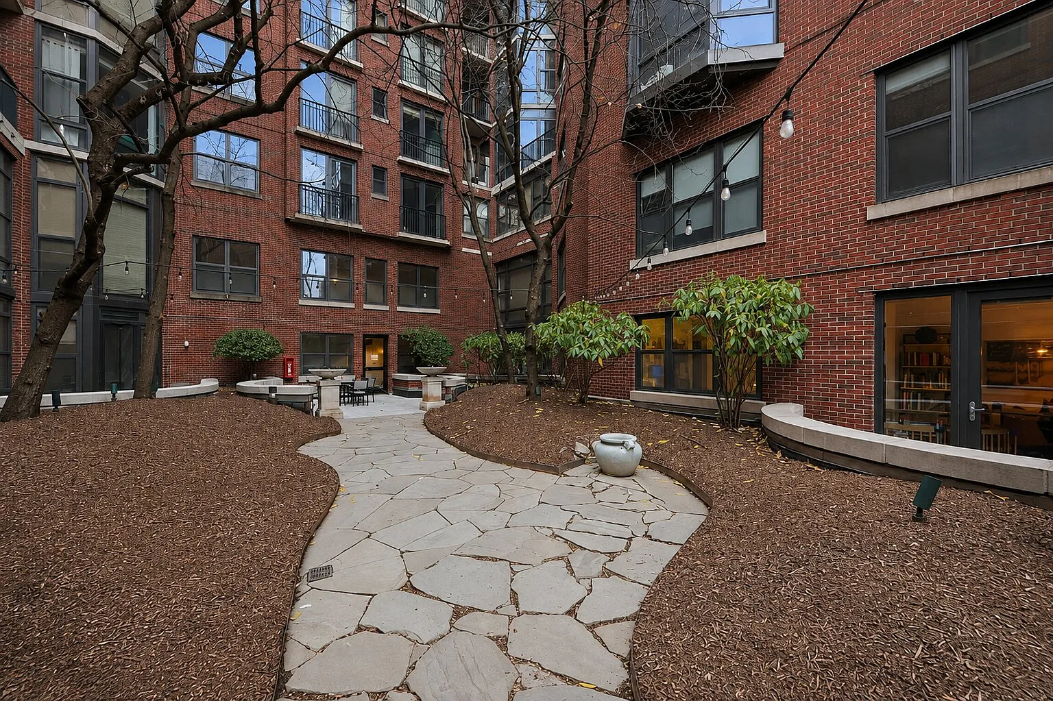 2 bed, 1111 sqft, $3,600 — Photo 3