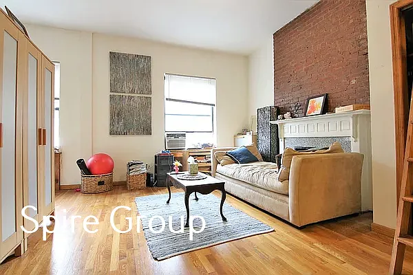 Building Photo - 353 W End Ave #3F
