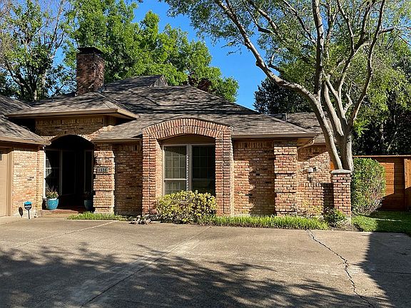 4th image of 14930 Cypress Hills Dr