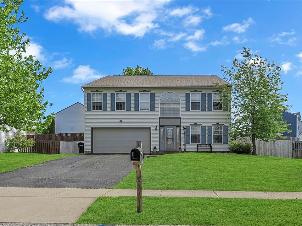 1st image of 113 Aspen Dr