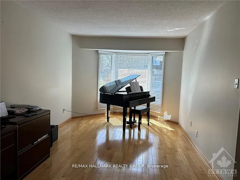 6417 Loire Dr — Photo 9