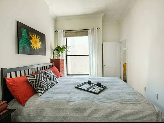 2nd image of 555 Lenox Ave Penthouse C