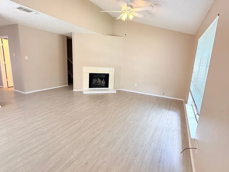 512 Rita Lane — Photo 18