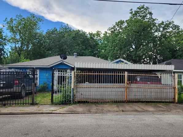 3738 Dreyfus St, Houston, TX 77021