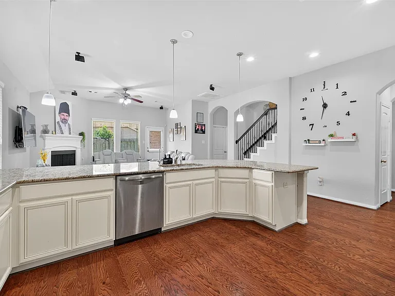 13935 Manobrook Ct — Photo 22