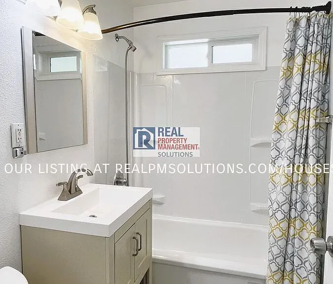 12905 SW Walker Rd — Photo 16