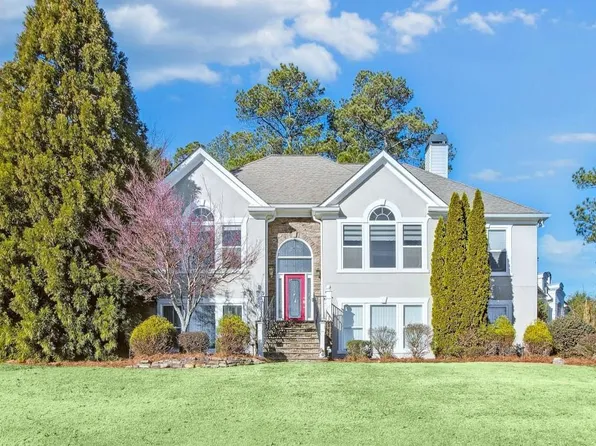 6733 Holiday Point, Buford, GA 30518