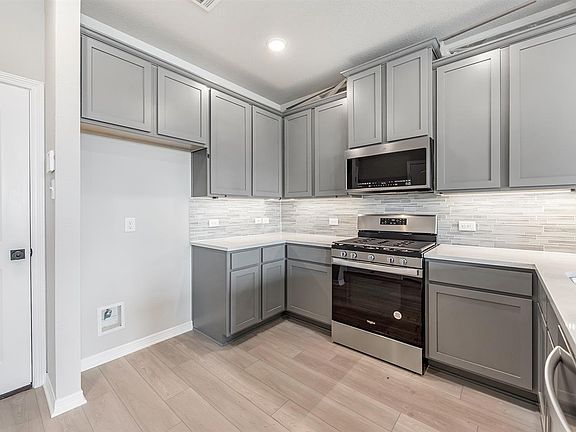 8010 Scanlan Trace