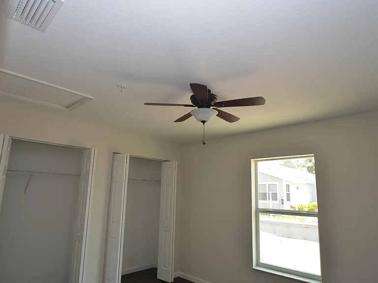 101-117 S Volusia Ave — Photo 15