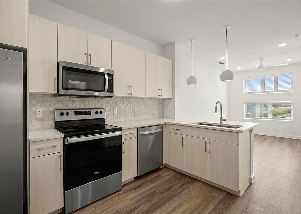 1st image of 6324 N Lamar Blvd #303