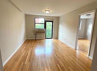 30-11 30th St #3F, Astoria, NY 11102