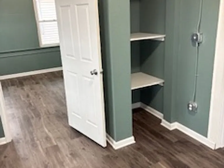 303 Franklin St #2 — Photo 11