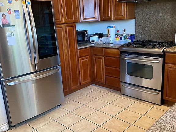 5th image of 5331 Sultana Ave