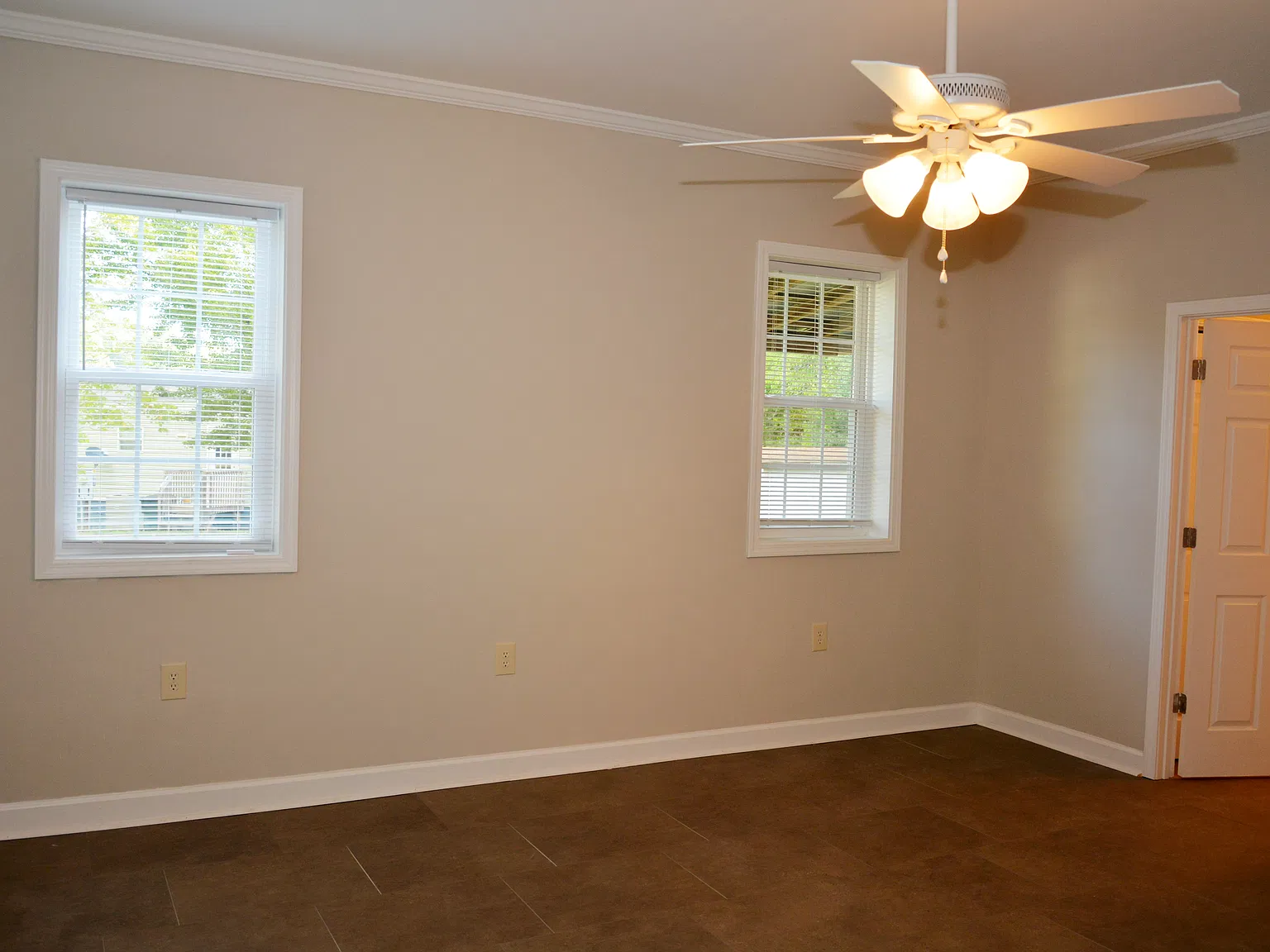 1 bed, 750 sqft, $1,075 — Photo 3