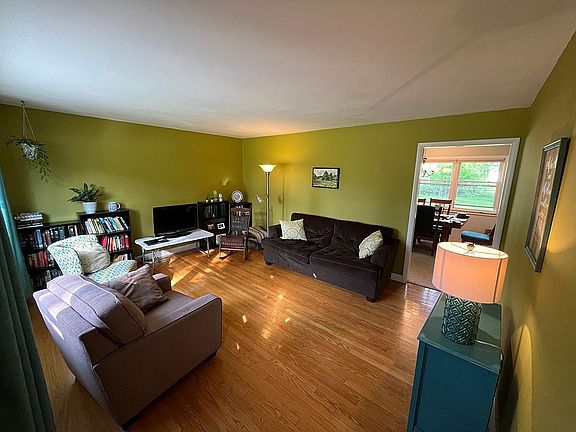 4th image of 603 Chapel Hill West Dr
