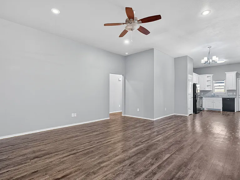 623 N Elkhart Ave #A — Photo 5
