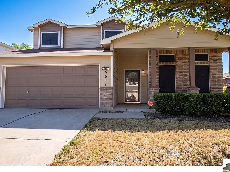 5611 Bertha Dr