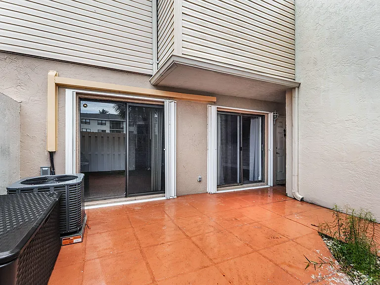 612 Executive Center Dr #107 — Photo 26