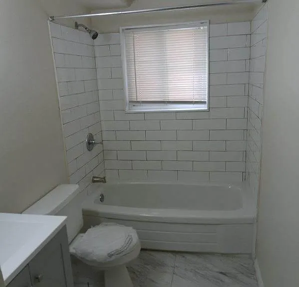 Regent Apartments — Photo 2