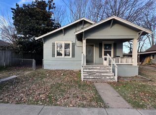 1511 N Lyon Avenue, Springfield, MO 65803
