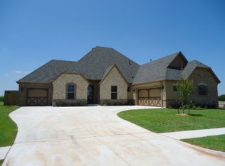 317 Clementine Rd, Yukon, OK 73099