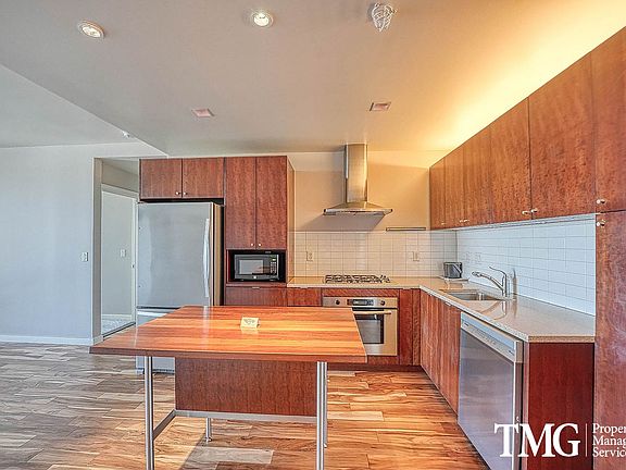 5th image of 3570 S River Pkwy Unit 1107
