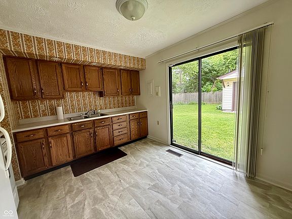 5th image of 4935 N Kitley Ave