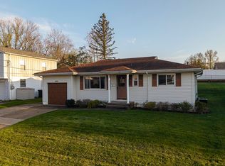 484 Lawnview Dr, Morgantown, WV