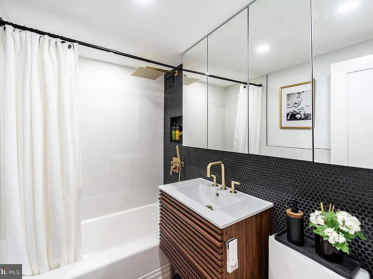 4200 Cathedral Ave NW #1005 — Photo 51