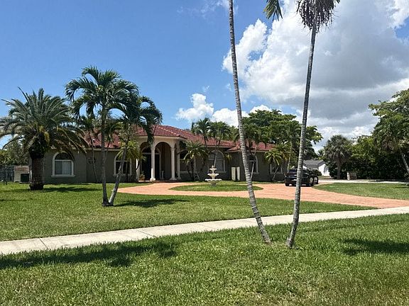 3rd image of 8380 SW 184th St