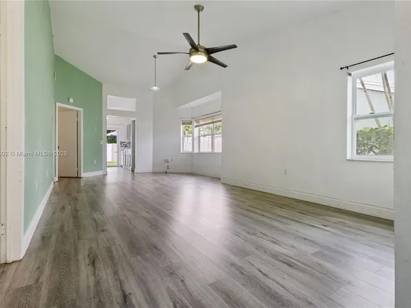 1141 SW 111th Way, Fort Lauderdale, FL 33324