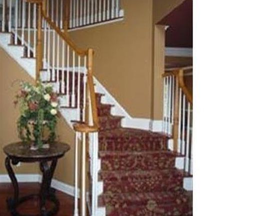 3rd image of 7 Stratford Dr