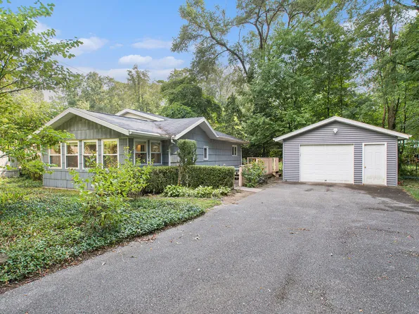 1935 S 13th St, Niles, MI 49120