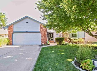 8525 W Westlawn Cir, Wichita, KS 67212