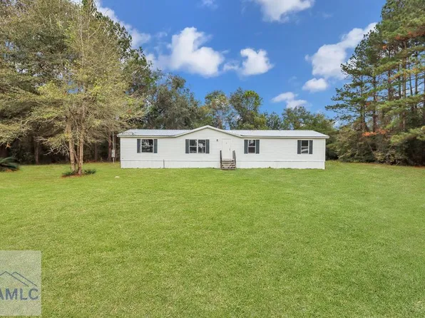 96 Pump Rd, Jesup, GA 31545