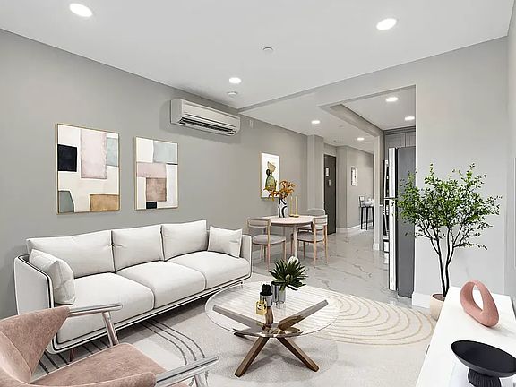 5th image of 15002 Hillside Ave #200