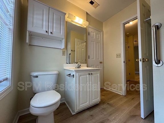 5th image of 5147 Lampost Cir