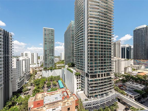 4th image of 1080 Brickell Ave Unit 1705