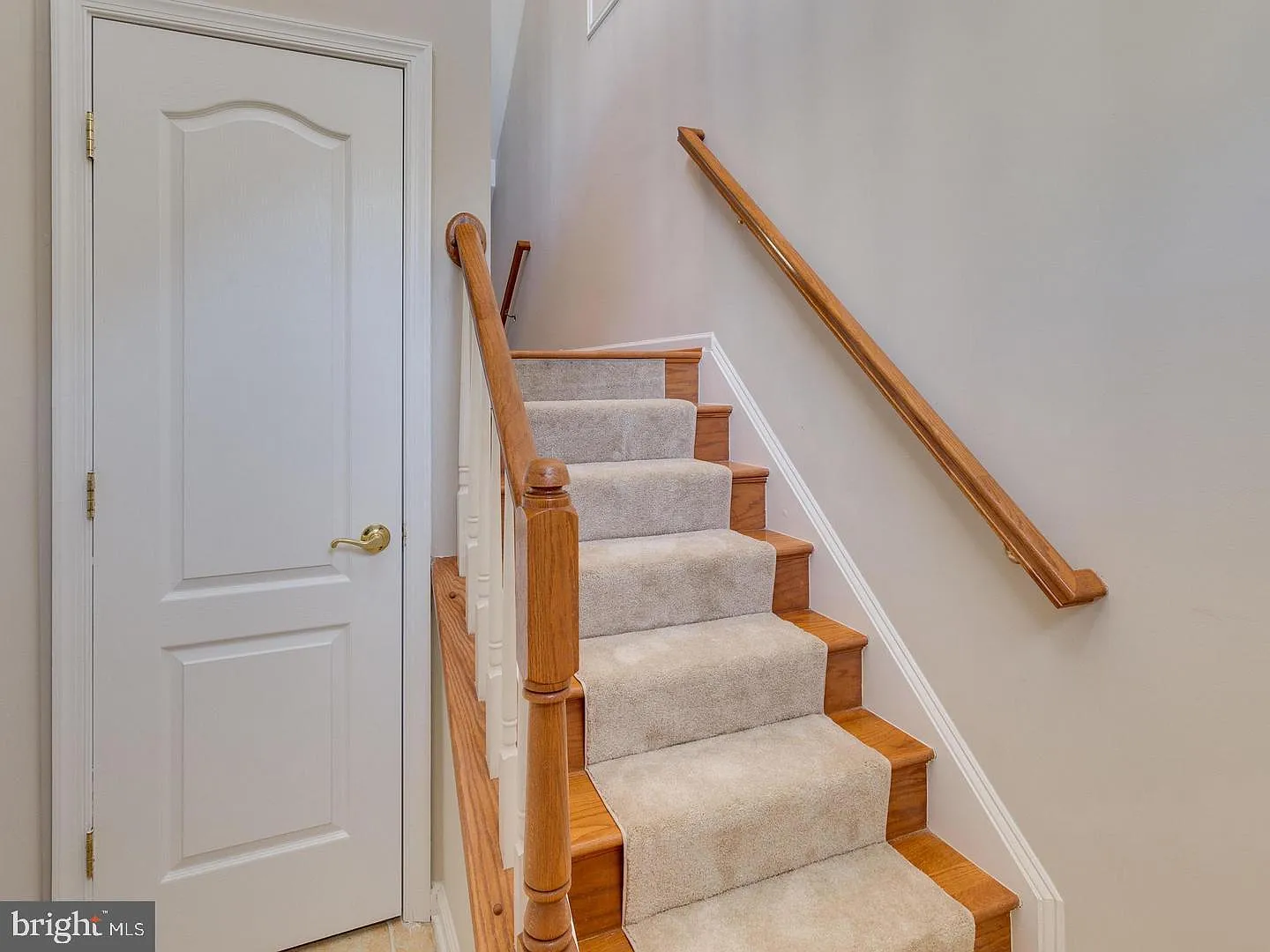 3 bed, 3.5 bath, 2436 sqft, $3,700 — Photo 2