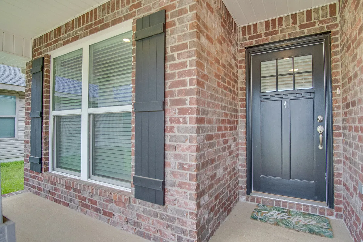 Building Photo - 8810 Derby Ln