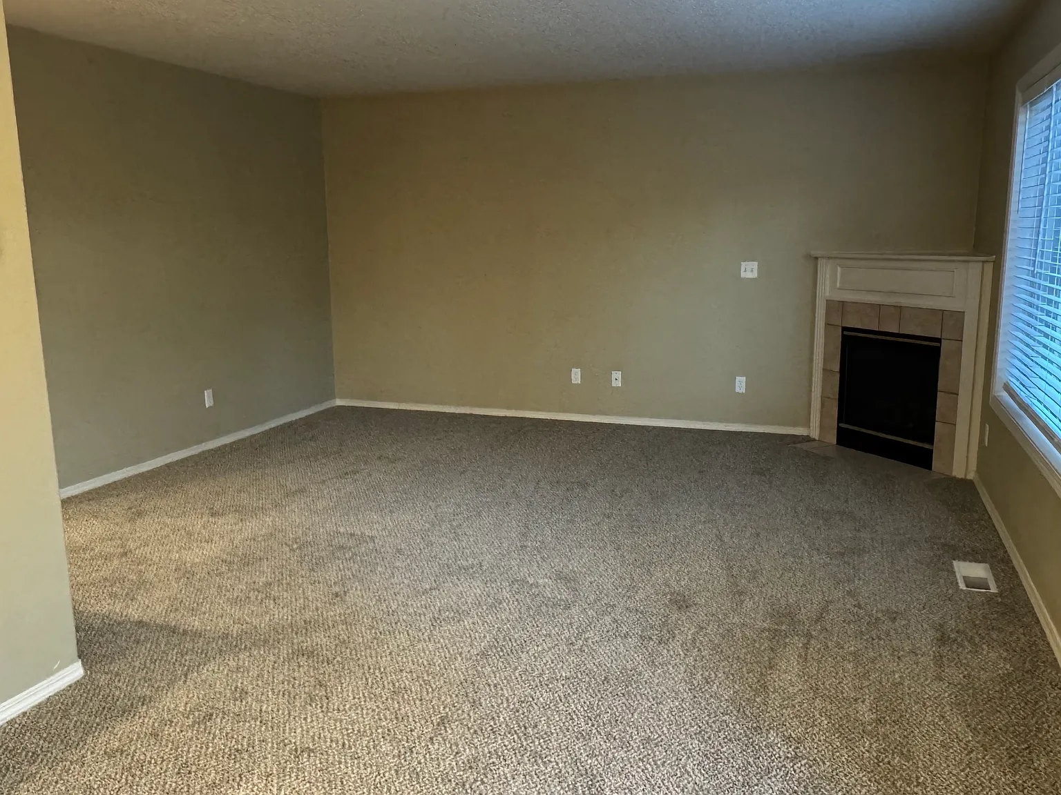 15465 NW Nightshade Dr — Photo 3