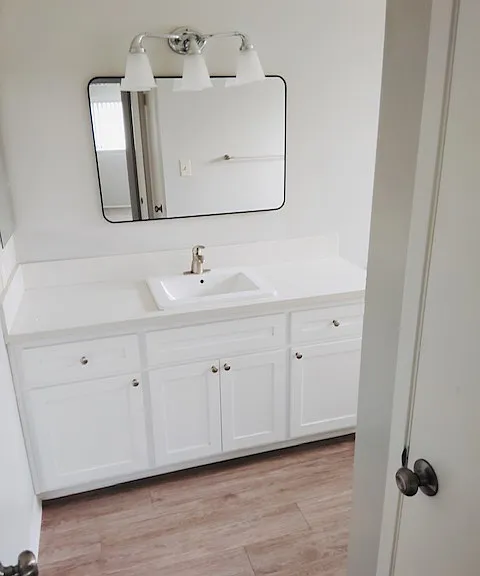 4621 Ashdale Ct #4 — Photo 2
