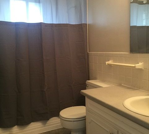 5th image of 9319 Ballentine St
